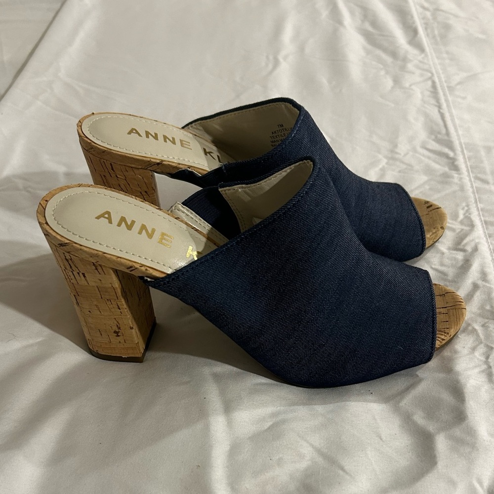 Anne Klein women’s size 7 sandals.  Very cute! - Picture 5 of 8